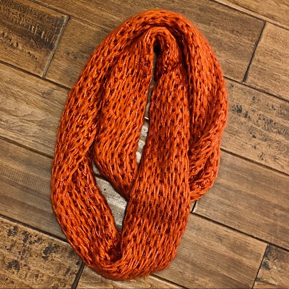 ❄️ Iridescent Shimmer/Sequin Infinity Scarf